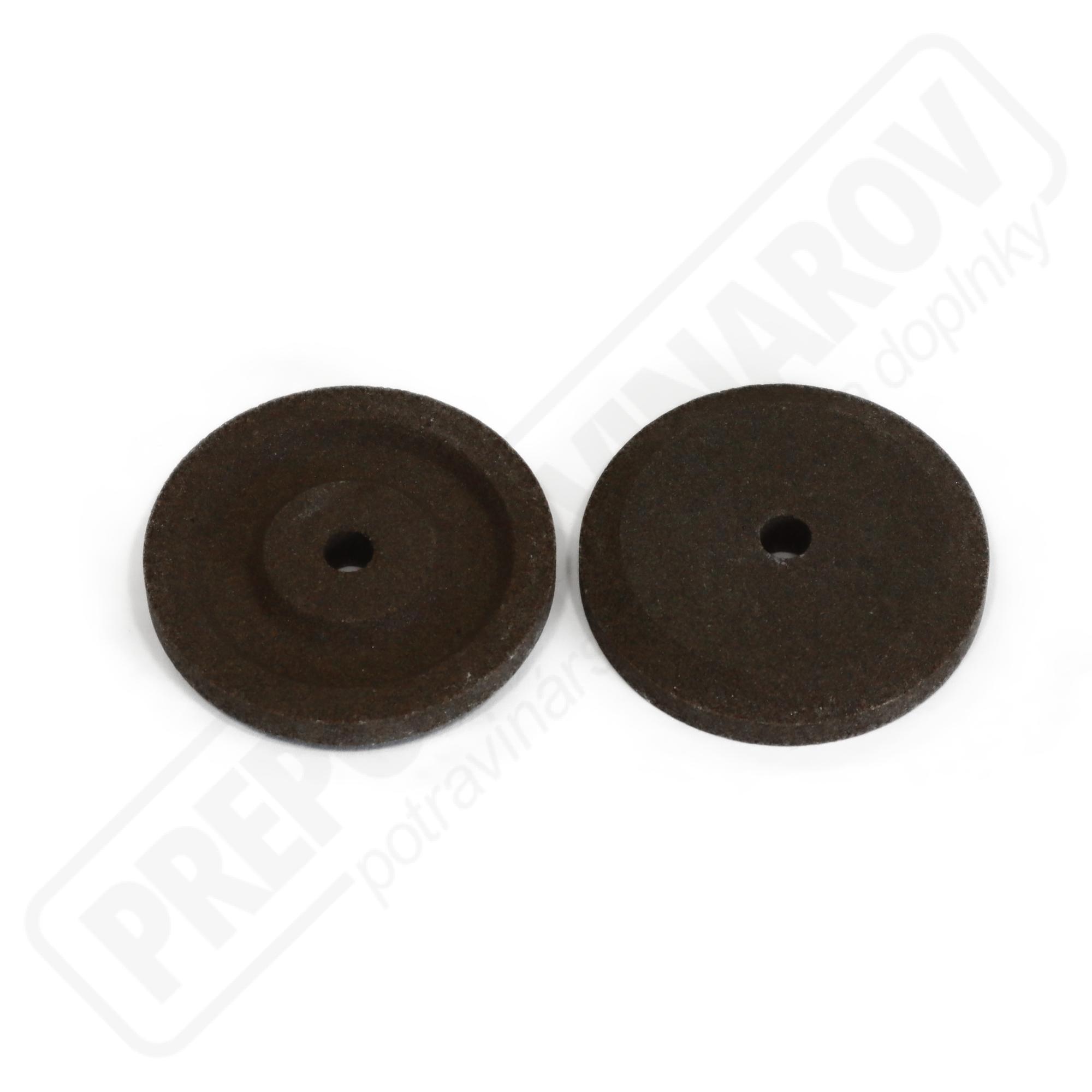 Obťahový kameň 50x8mm jemné zrno, 6mm diera, s nábojom