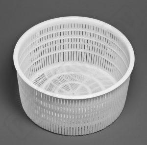 Jednodielna perforovaná forma na syr