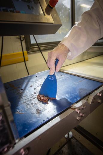 4062 Ručná škrabka detekovateľná 75 mm