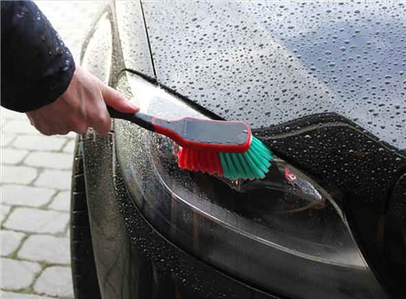 525252 Univerzálna kefa